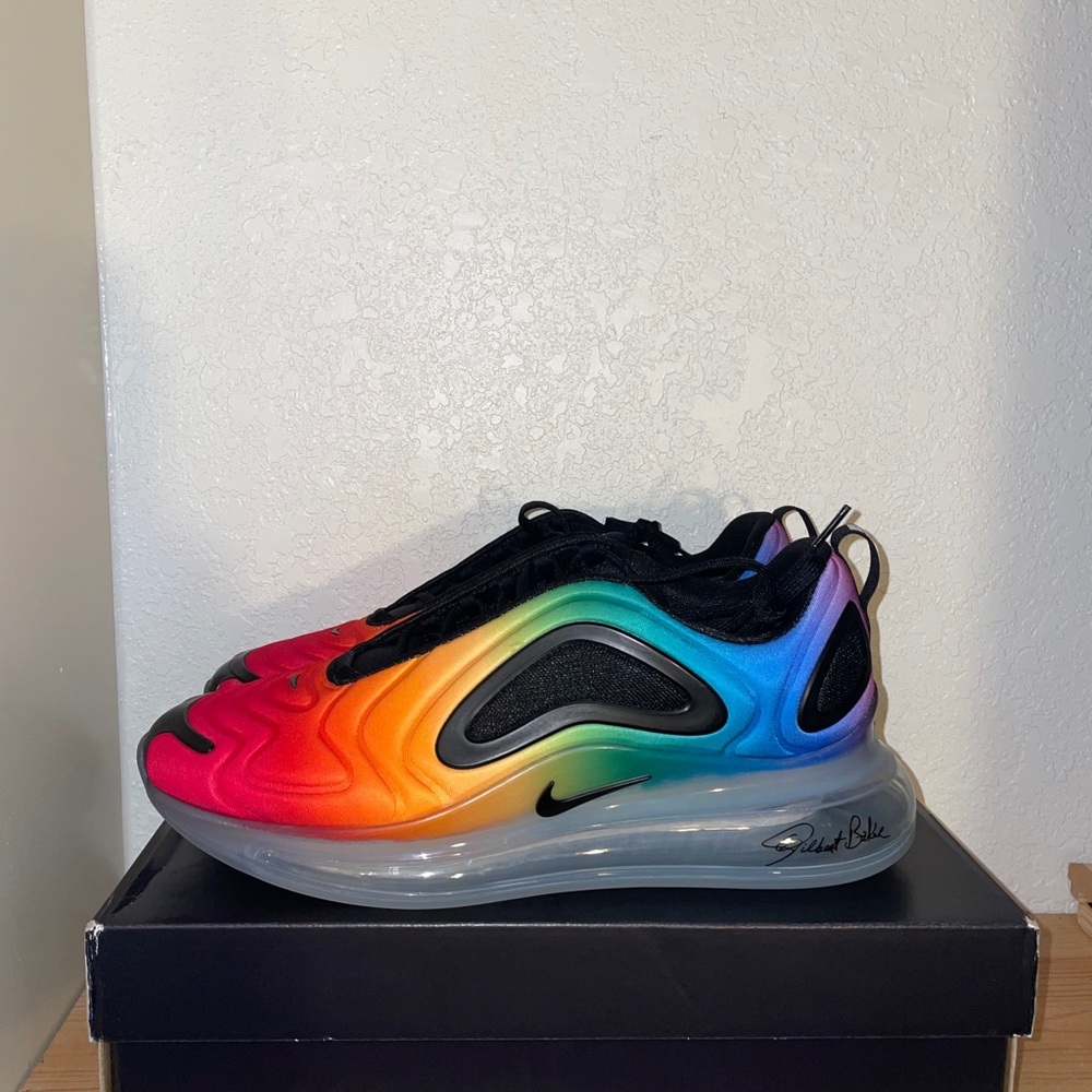 Nike Air Max 270 “ be true” Size 10